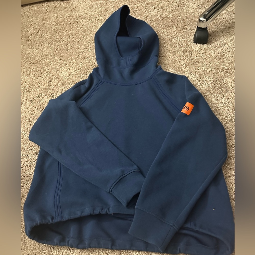 ZYIA navy game day hoody size Small